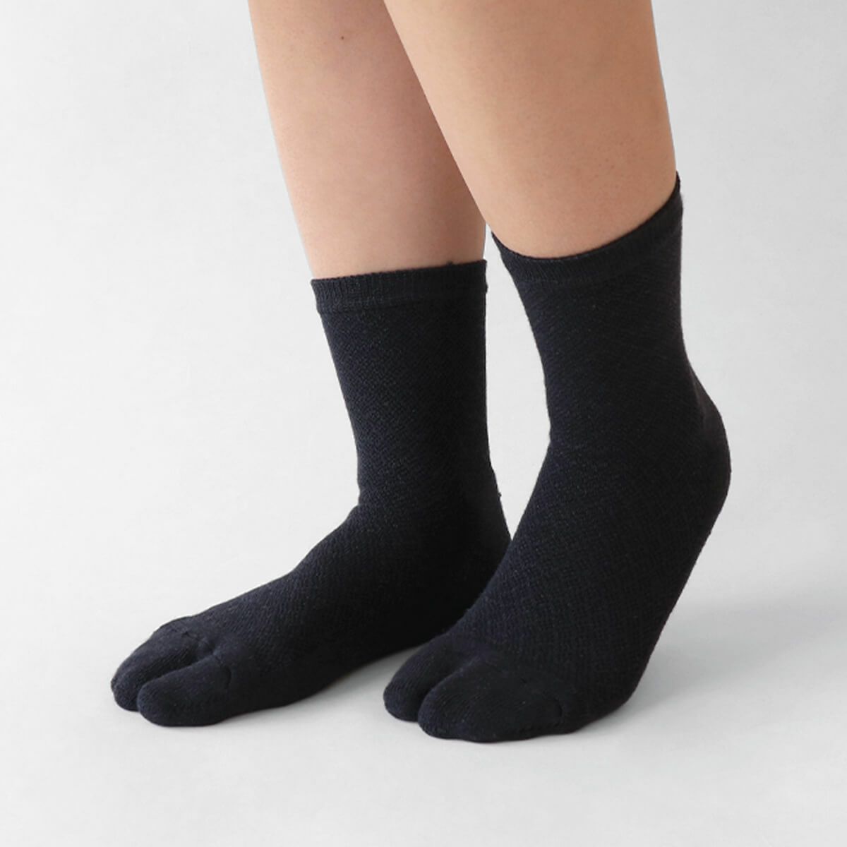 絹屋 もちもちパイルが心地良い シルク混足袋靴下 | DAIGO