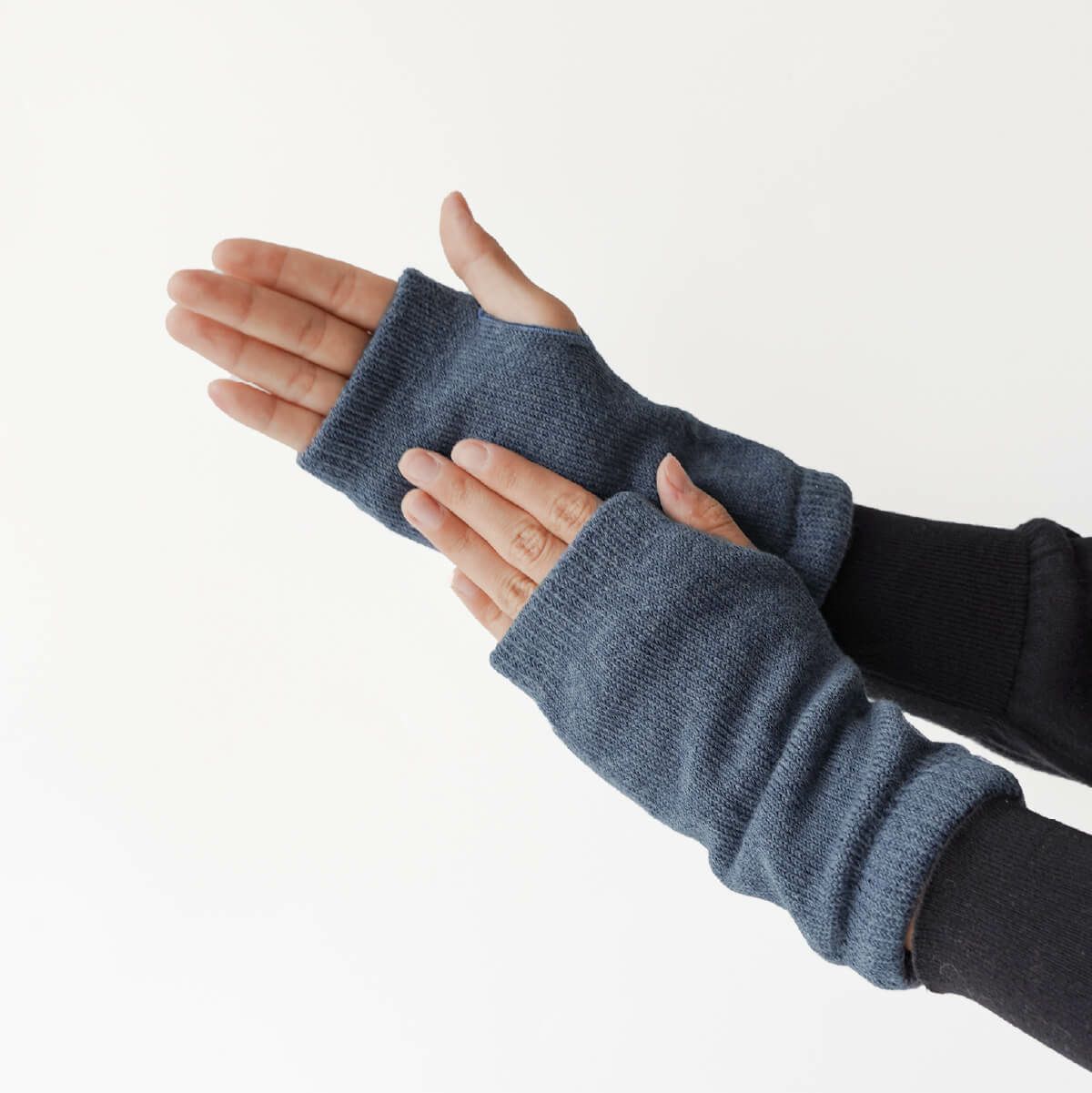 絹屋 極暖シルク 内側シルク2重編み アームウォーマー | DAIGO